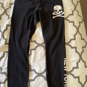 SoulCycle x Lululemon wunder under crops size 10